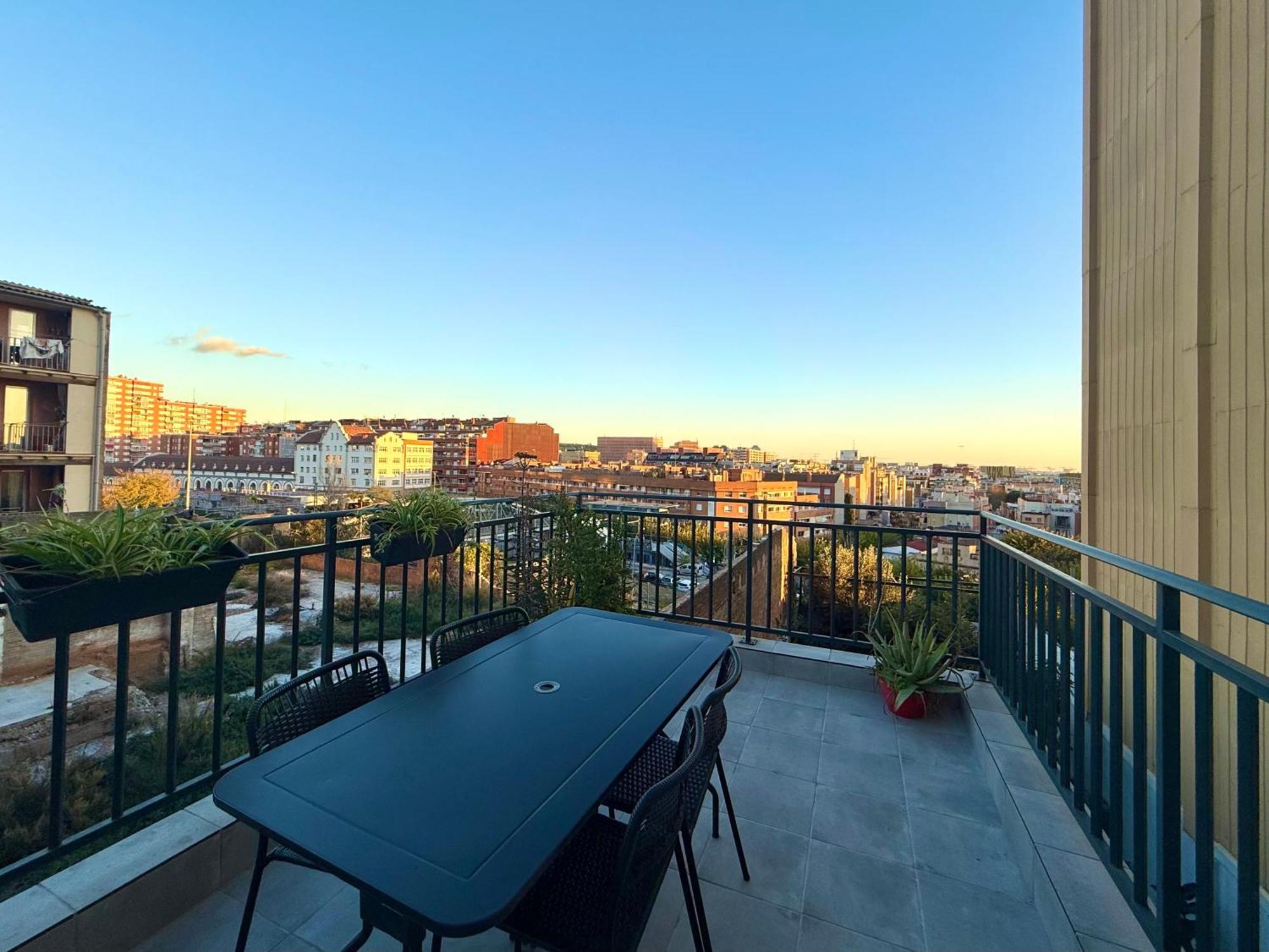 Apartamento Camp Nou Nueva Casa 91 L'Hospitalet de Llobregat Exterior foto